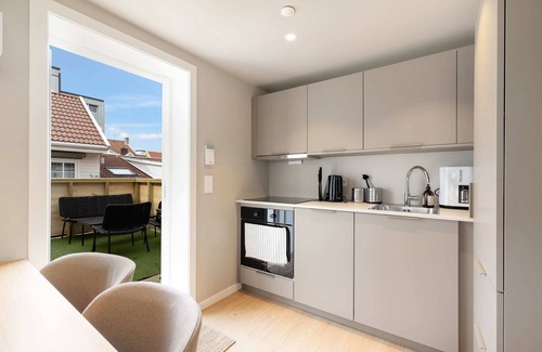 Kristiansand Maison | 92m to Kvadraturen I Renovated 2025 l Balcony