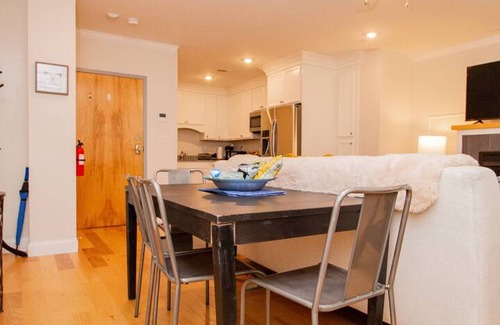 Fenway–Kenmore Appartement | 93 m² Appartement ∙ 2 chambres ∙ 4 personnes