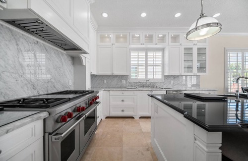 Tropic Isle Maison | 944 Managed by Brampton Park
