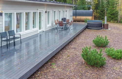 Renko Autre | 95 m² Logement ∙ 2 chambres ∙ 10 personnes