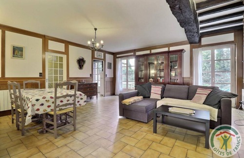 Cesson-Sevigne Maison | 95 m² Gîte ∙ 2 chambres ∙ 4 personnes