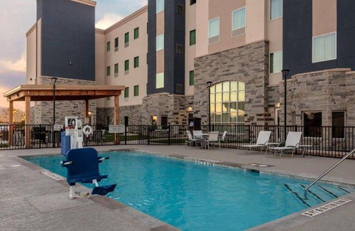 Cedar Park Hôtel | 95 m² Hôtel ∙ 2 chambres ∙ 127 personnes
