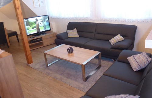 Uelvesbull Copropriété | 95sqm apartment with fireplace for 2-7 people-10 minutes to the North Sea