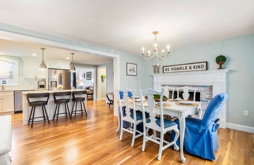 Sandwich Maison | 96 Knott Ave - Renovated 4BR home near Town Neck beach, pet-friendly!