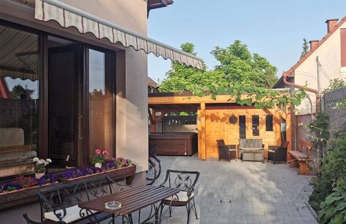 Mosonmagyarovar Appartement | 98 m² Appartement ∙ 3 chambres ∙ 7 personnes