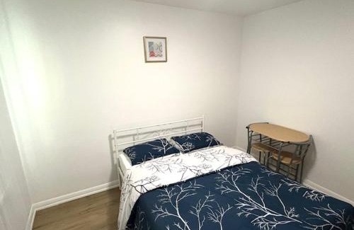 Toronto Lit Et Petit-Déjeuner | 9mins airport 1 min to shopping mall