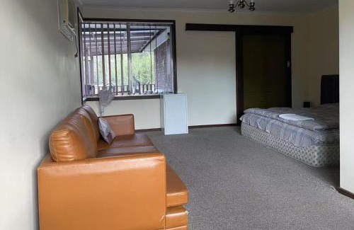 Bundoora Maison | a 别墅大床间毗邻公园和公交车站