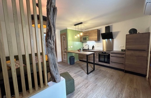 Monacia-d'Aullene Appartement | A 10 mn des plages, appartement refait à neuf au cœur d'un village authentique.