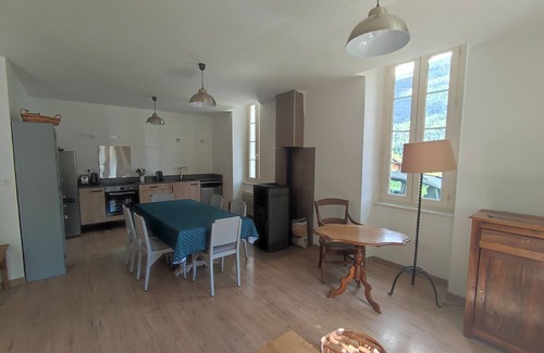 Beauvezer Appartement | L'atelier d'Emile, 15 mn du Val d’Allos, T3, 6 personnes sur terrain de 700 m²