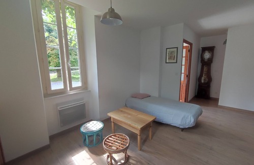 Beauvezer Appartement | L'atelier d'Emile, 15 mn du Val d’Allos, T3, 6 personnes sur terrain de 700 m²