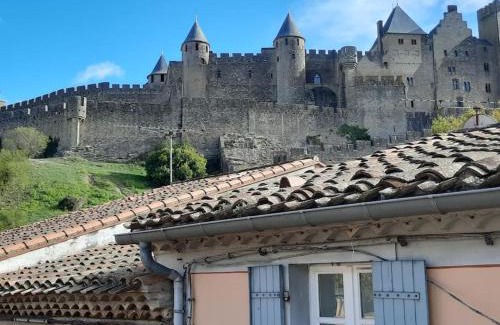 Carcassonne Maison | A 200 mètres du château : maison de ville