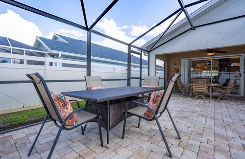 Beachwalk Isles Maison | Un 3 chambres 2 salles de bain piscine chauffée à la maison seulement 5 miles de Fort Myers Beach!