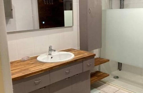 Saint Laurent de la Pree Maison | A 7 Minutes de la Plage Maison Avec Parking et Véranda, Idéale Pour les Familles
