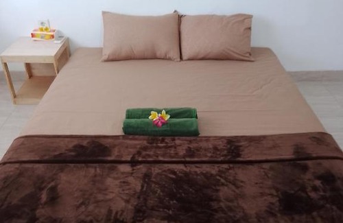 Mumbul Maison | A&B Homestay and Kitchen