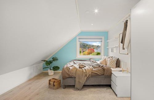 Laksevag Appartement | A beautiful 3-bedroom apartment with stunning views and free parking