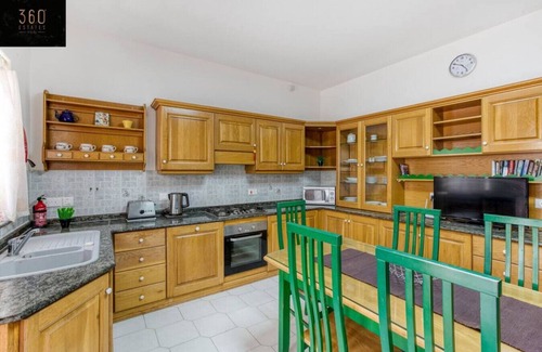 Naxxar Maison | A beautiful 4BR villa with private pool & deck