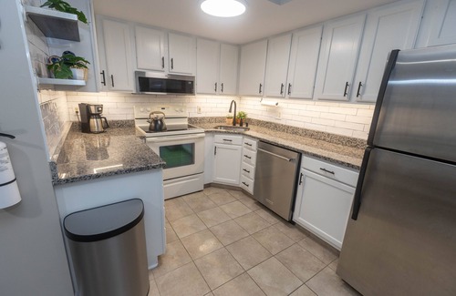 Southend Copropriété | A beautiful beachfront property stunning views of the beach, and Atlantic City.