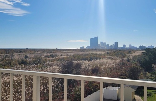 Southend Copropriété | A beautiful beachfront property stunning views of the beach, and Atlantic City.