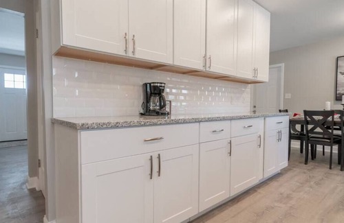 Schererville Maison | A Beautiful Modern Home in a Great Location!