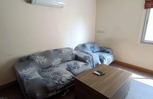 Nong Bon Appartement | A Bedroom and Den next to MRT