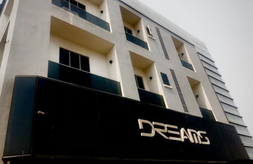 Surulere Appartement | A boutique hotel, situated in the middle of Nigeria's commercial capital Lagos.