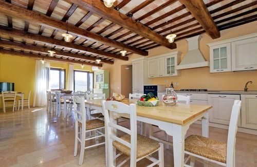 San Severino Marche Maison | A breathtaking view from a dream cottage.
