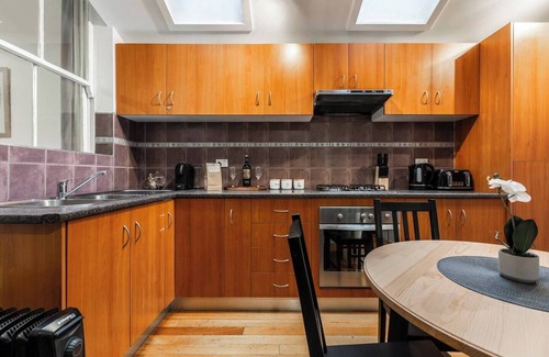 Carlton North Maison | A Carlton Classic Quaint Inner City Getaway