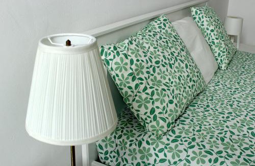 Almodovar e Graca dos Padroes Maison | A CASA DA VILA