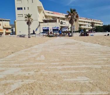 Casa Santa Appartement | A CASA di ROSA,fronte spiaggia, piscina,parcheggio