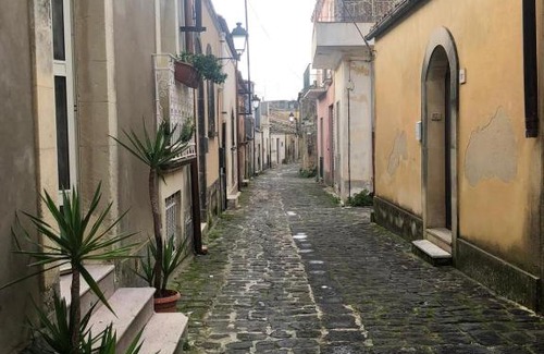 Palazzolo Acreide Historic Centre Appartement | a casa di Thea