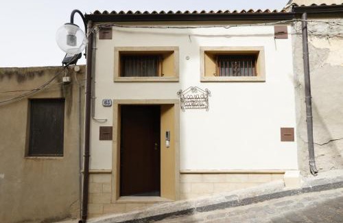 Leonforte Maison | A casa do Caliaru