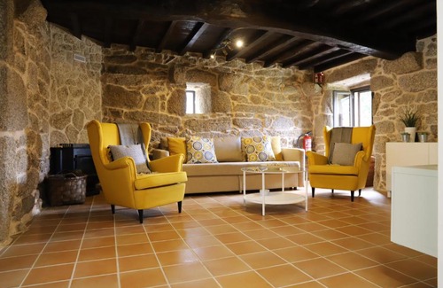 Ponteareas Maison | A Casa do Fona