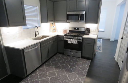 Dallas Maison | A Century Modern Luxurious Home Minutes from White Rock Lake & A Huge Backyard!