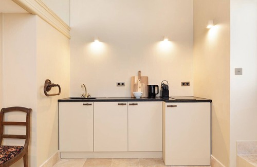 Saint-Thomas-d'Aquin Maison | A Charming 2-BR/2BA in Saint Germain