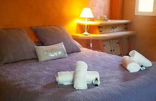 Saint-Marsal Autre | A charming Catalan farmhouse between sea and mountain