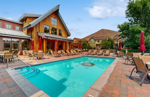 Hailey Maison | A charming, comfy townhome with patio views, cozy fireplace and more
