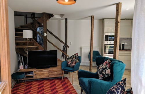 Puycelci Maison | Une charmante maison de campagne avec des équipements modernes.