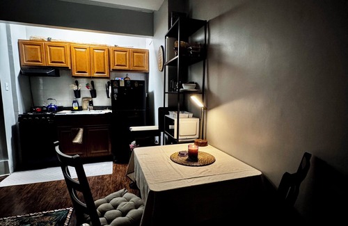 South Shore Appartement | A Chic 8th Floor Studio Inside Vintage Style Building With Spectacular Lake View