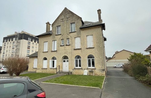 Sainte-Therese-Demi-Lune Appartement | Un cocon au presbytère (avec parking privé)