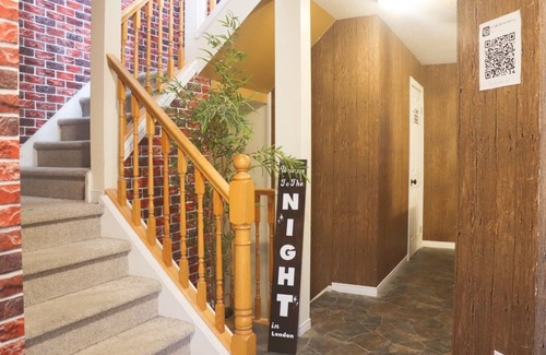 London Maison | A comfortable and fun place, perfect location!