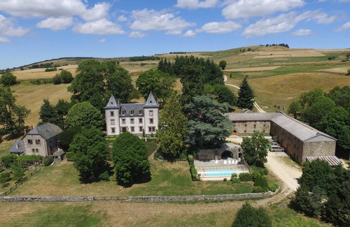 Talizat Cottage | Un gîte tout confort dans le pur style cantalien