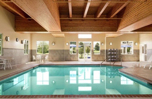Rogers Maison | A Comfortable Place to Stay! Free WiFi