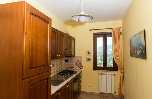 Castelbuono Appartement | Un ambient réconfortant, qu'on montre sur la parque des madonie
