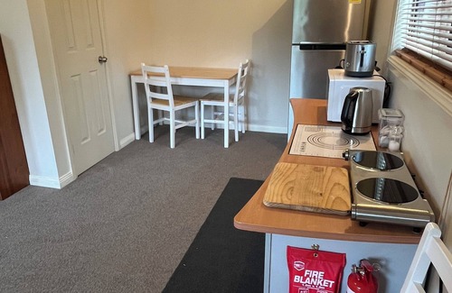 Tapitallee Cabine | A cosy cabin, a great place to escape, relax and take time out of the busyness.
