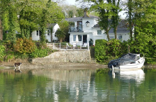 Fethard on Sea Cottage | Un chalet au bord de l'eau dans une position idyllique