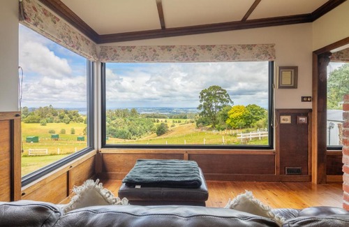 Kallista Lit Et Petit-Déjeuner | A Cottage with a View at Tudor Ridge