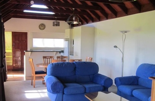 Owhata Cottage | Une sensation de pays avec vue sur le lac