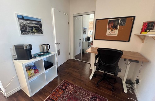 Trinity - Bellwoods Maison | A Cozy & Bright Apartment w/Terrace-Friendly Neighbourhood Downtown Toronto