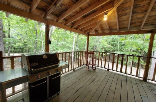 Standish Cabine | A Cozy Cabin on Frye Island
