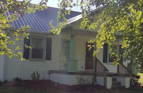 Thompson's Station Maison | Un chalet confortable situé à 4 miles de Leiper's Fork à Williamson County TN